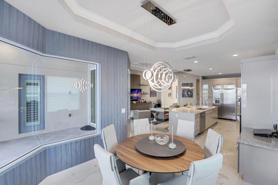 8961 Mustique Ln, Naples, FL 34114