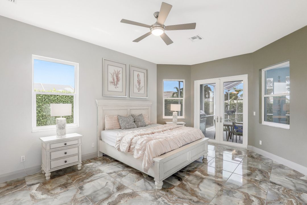 570 Elk Cir, Marco Island, FL 34145