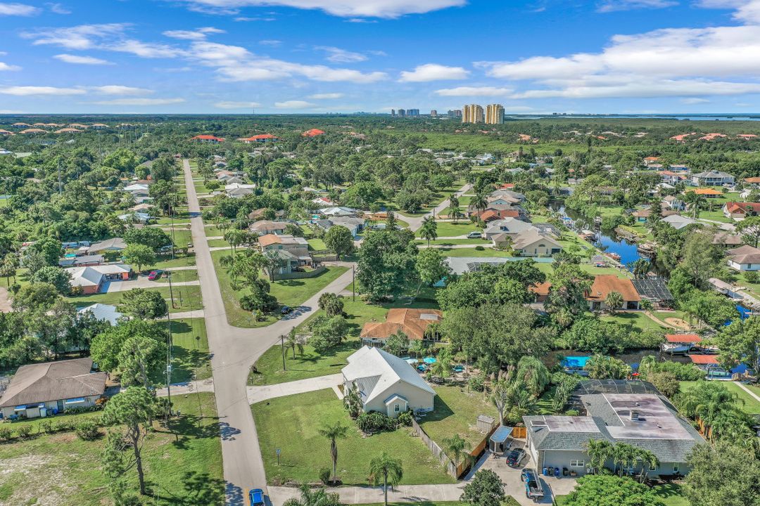 20520 Pine Tree Ln, Estero, FL 33928