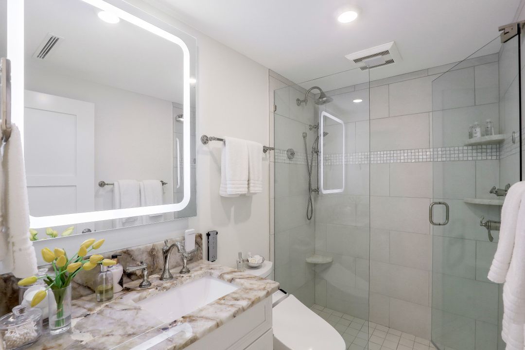 2885 Gulf Shore Blvd N #201, Naples, FL 34103