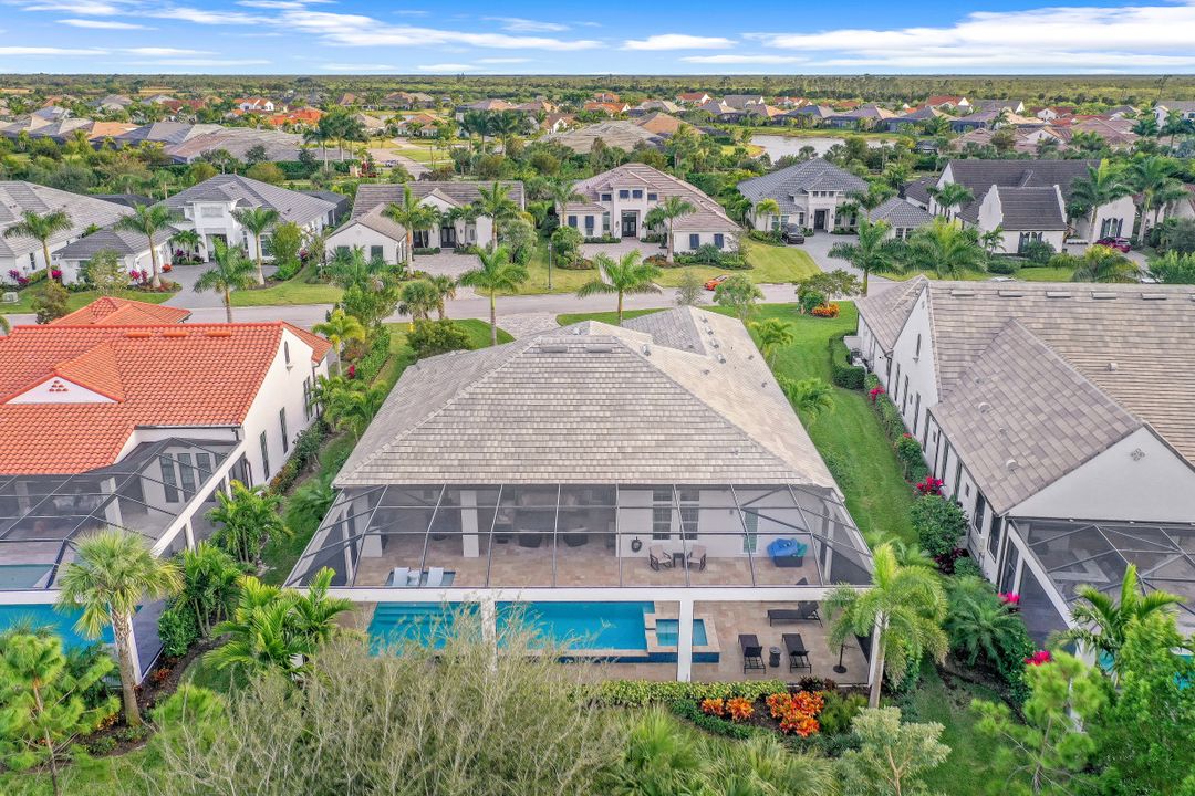 3237 Tavolara Ln, Naples, FL 34114