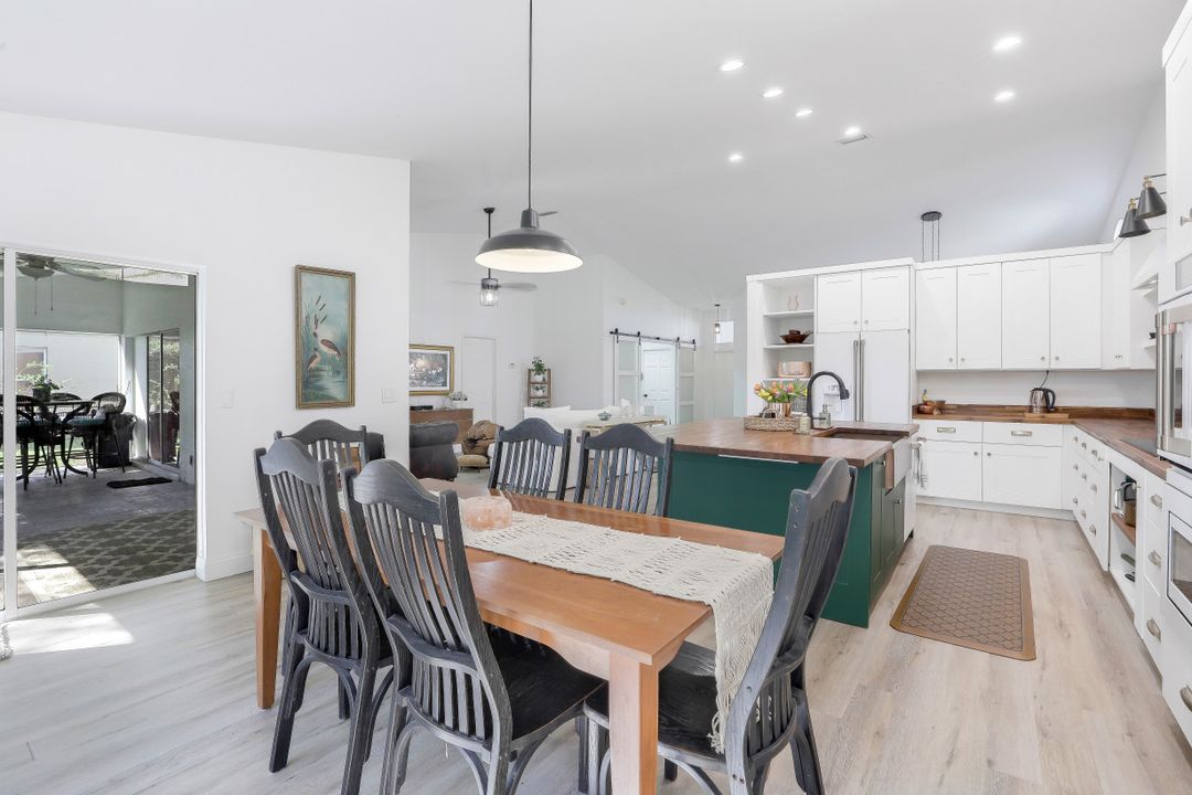 17811 Castle Harbor Dr, Fort Myers, FL 33967