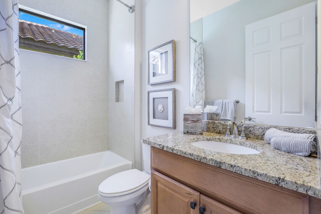 9021 Isla Bella Cir, Bonita Springs, FL 34135