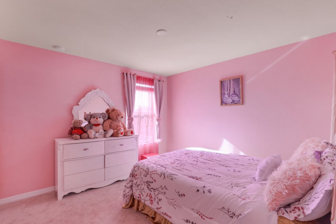 14832 Canton Ct, Naples, FL 34114