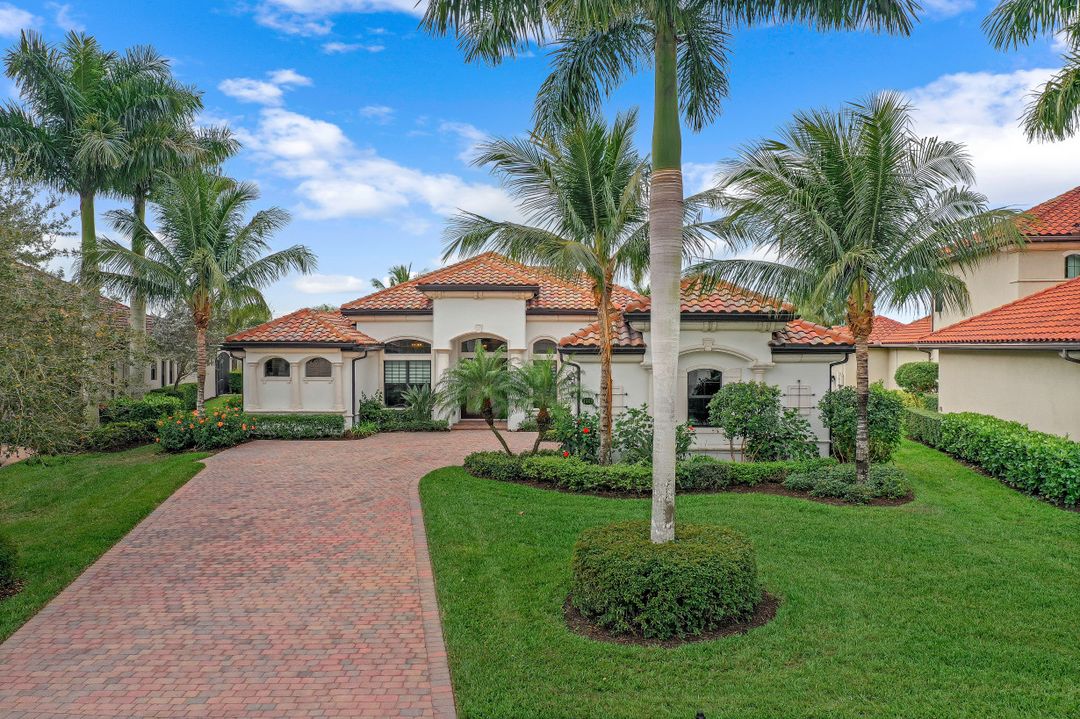 3400 Runaway Ln, Naples, FL 34114