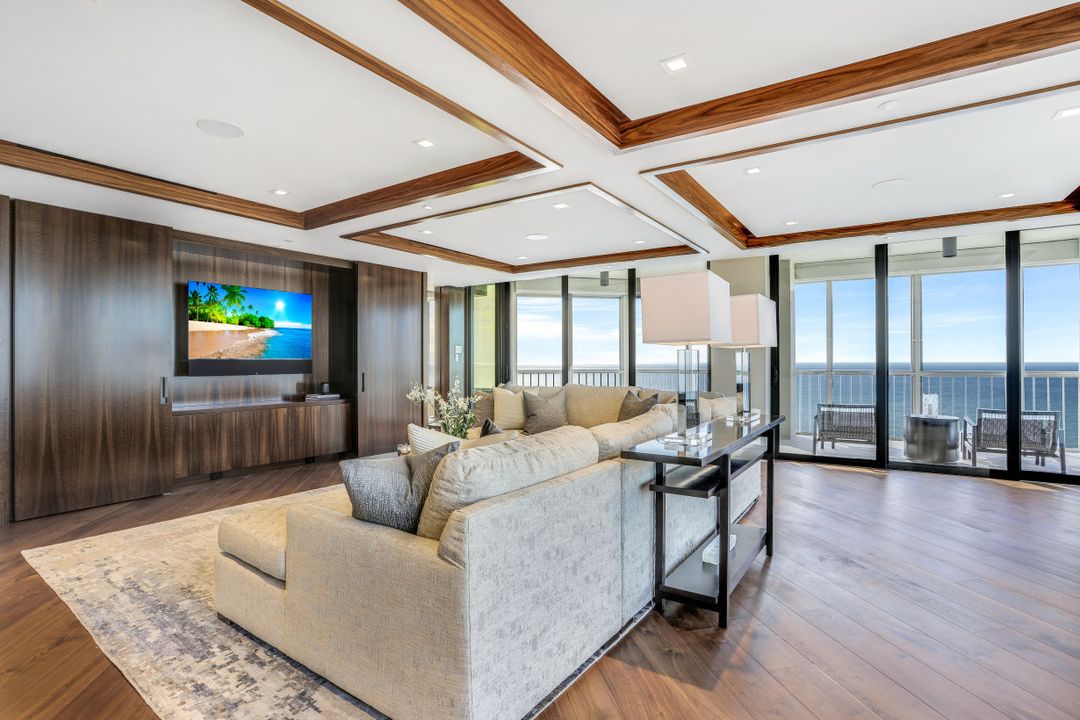 4951 Gulf Shore Blvd N #PH-402, Naples, FL 34103