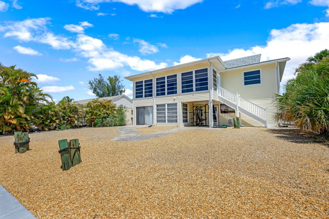 230 Donora Blvd, Fort Myers Beach, FL 33931