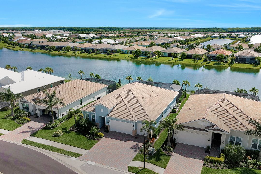 14740 Windward Ln, Naples, FL 34114