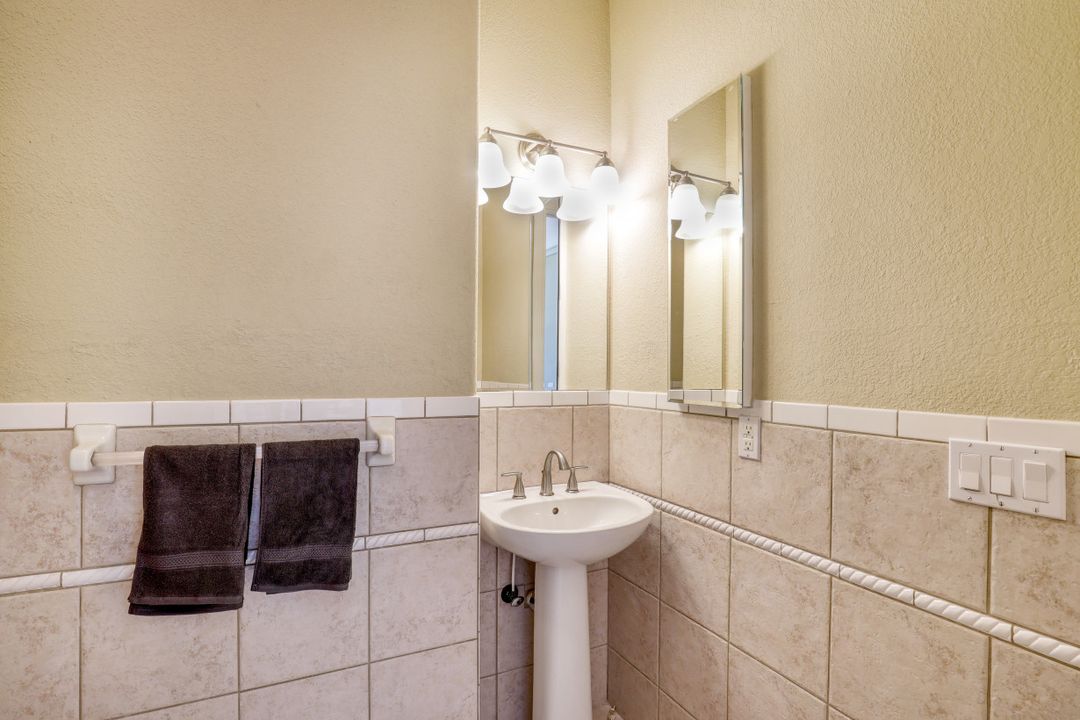 4102 SW 27th Ave, Cape Coral, FL 33914