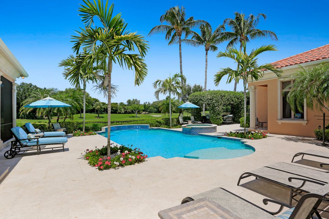 9779 Bent Grass Bend, Naples, FL 34108