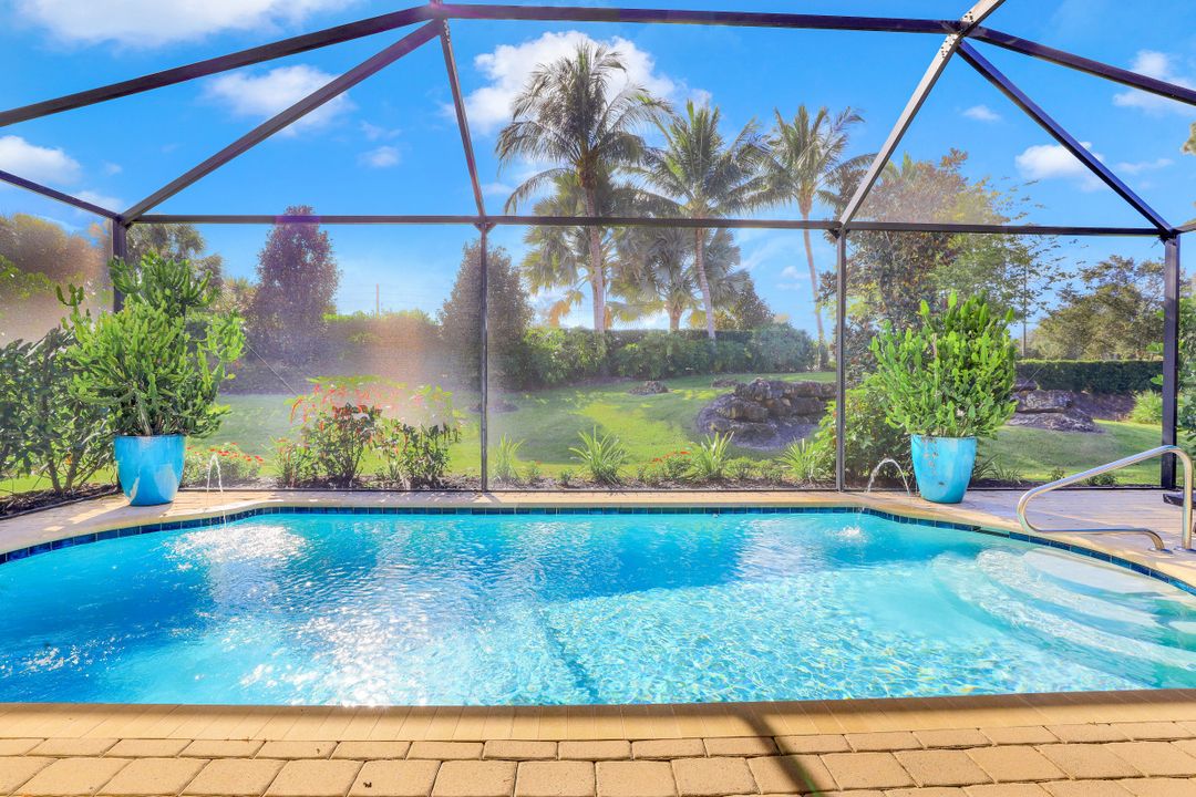 9021 Isla Bella Cir, Bonita Springs, FL 34135