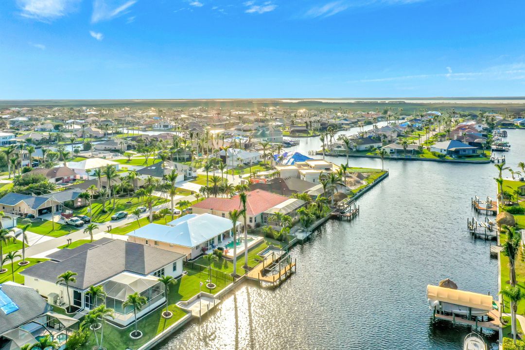 2709 SW 37th St, Cape Coral, FL 33914