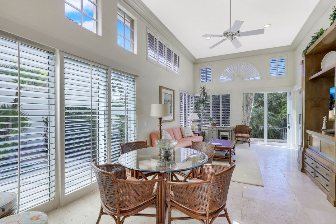 8089 Via Vecchia, Naples, FL 34108