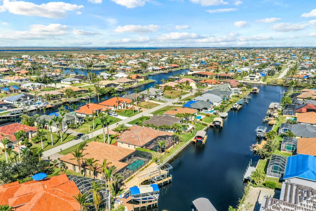 4129 SW 27th Ave, Cape Coral, FL 33914