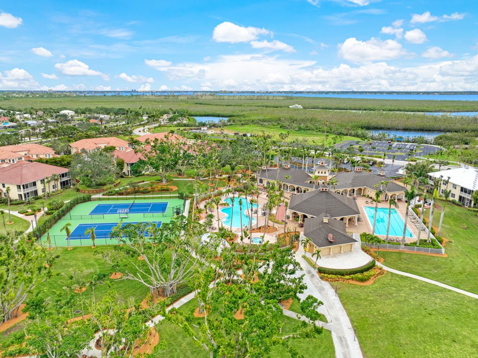 5909 Tarpon Gardens Cir #102, Cape Coral, FL 33914