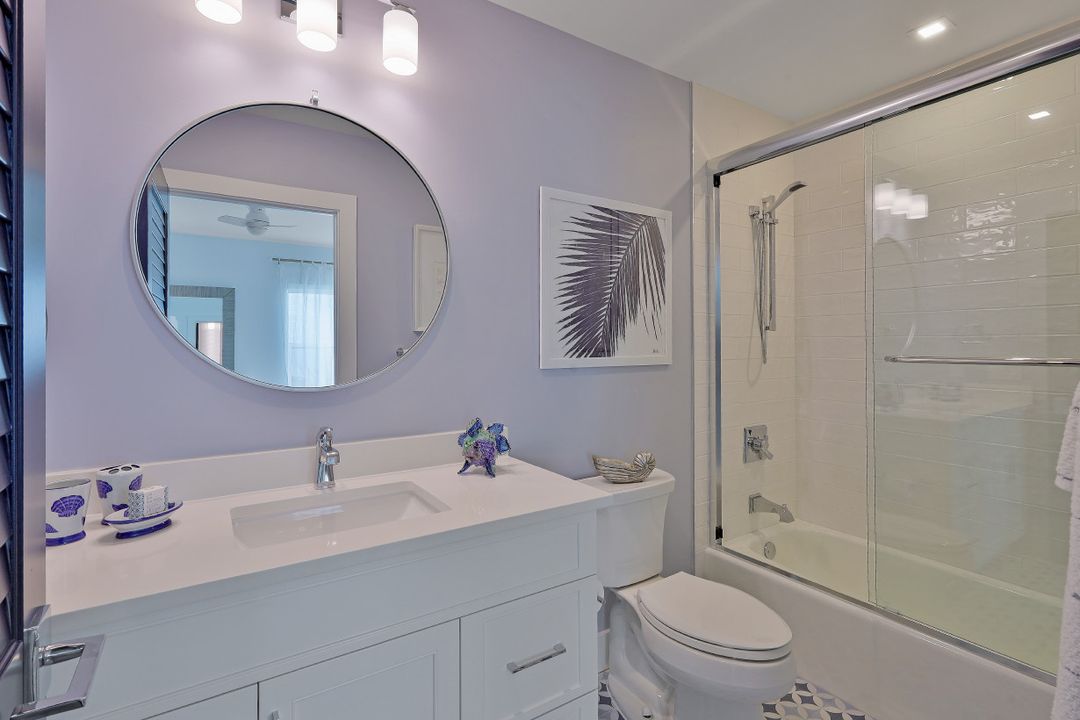 1060 6th St S #1060, Naples, FL 34102