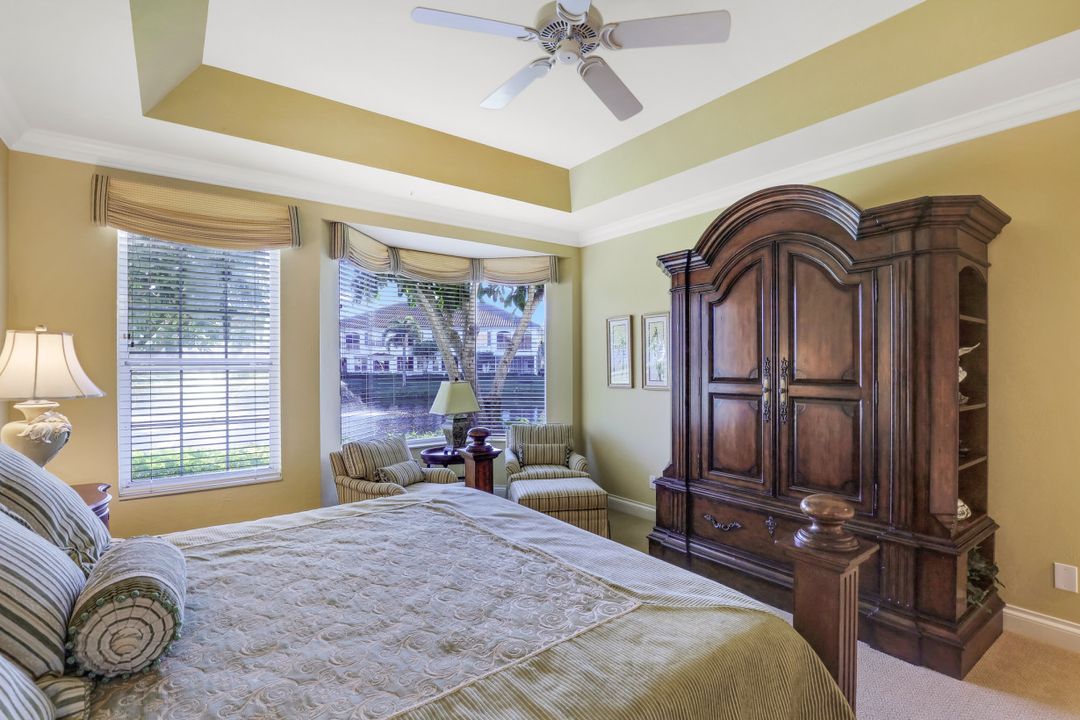 158 Colonade Cir, Naples, FL 34103