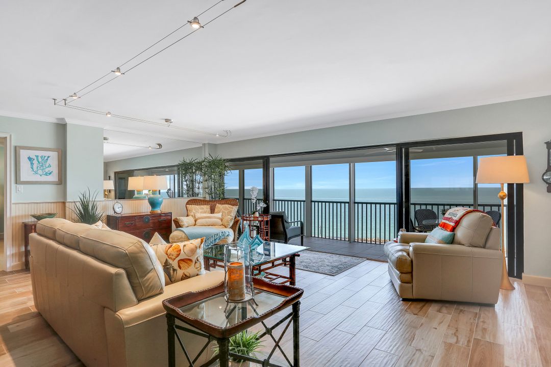 2171 Gulf Shore Blvd N #702, Naples, FL 34102