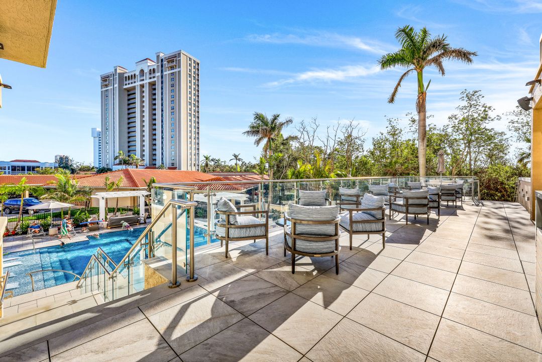 6585 Nicholas Blvd  #1803, Naples, FL 34108
