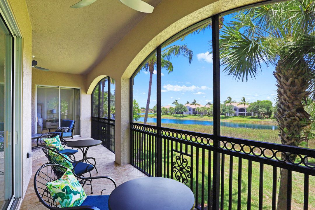 3176 Serena Ln #202, Naples, FL 34114