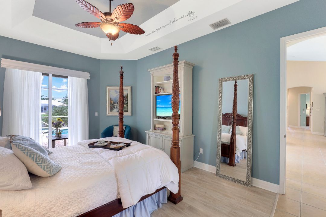 2717 SW 37th St, Cape Coral, FL 33914