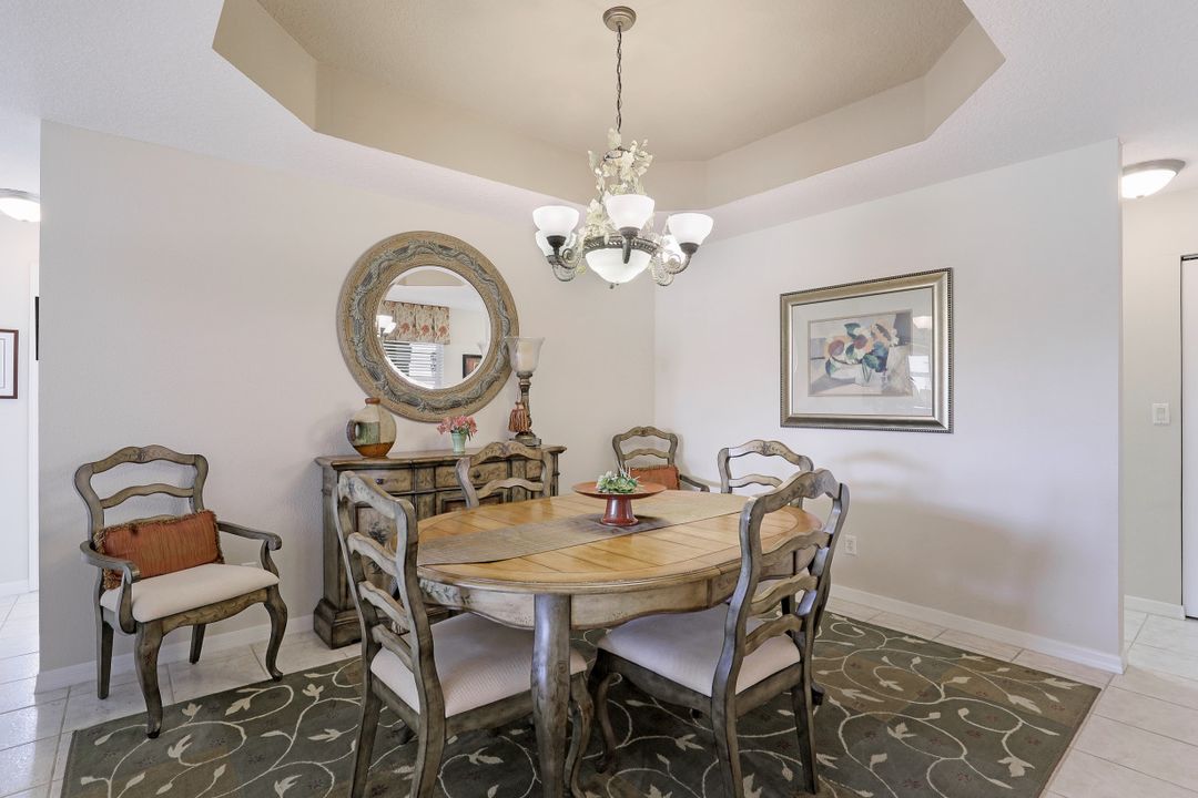 6680 Huntington Lakes Cir #102, Naples, FL 34119