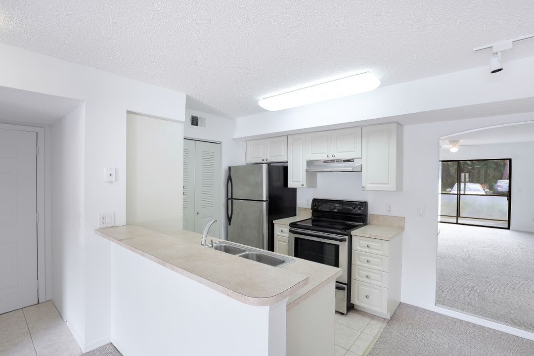 2058 Arbour Walk Cir #3313, Naples, FL 34109