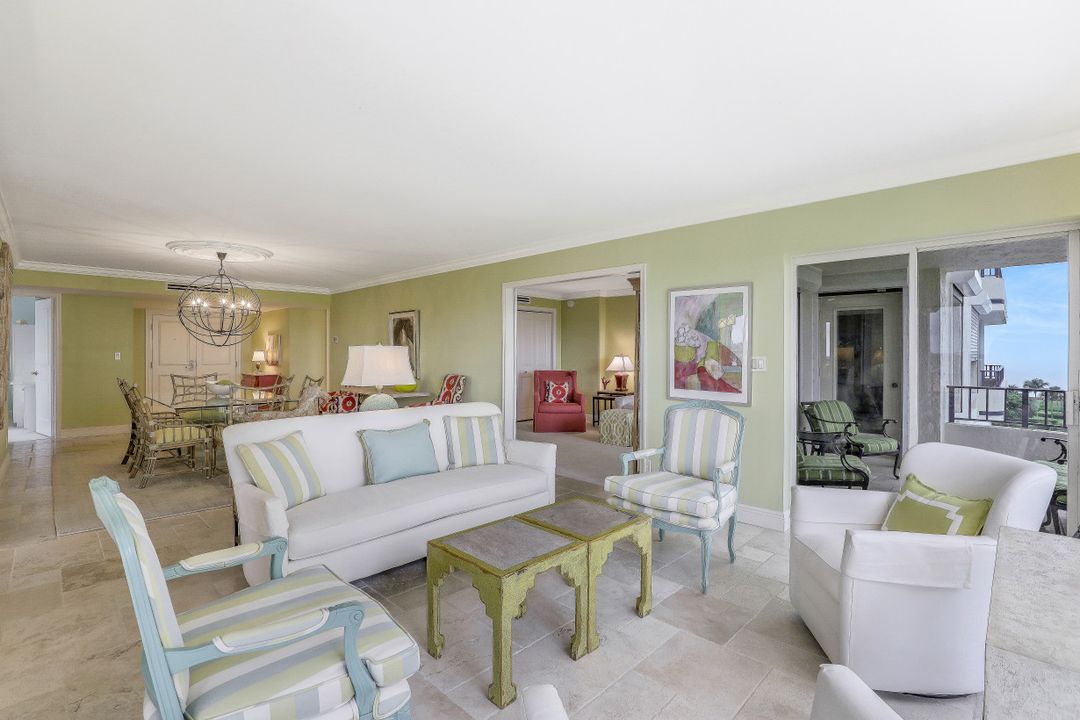 4451 Gulf Shore Blvd N, Naples, FL 34103