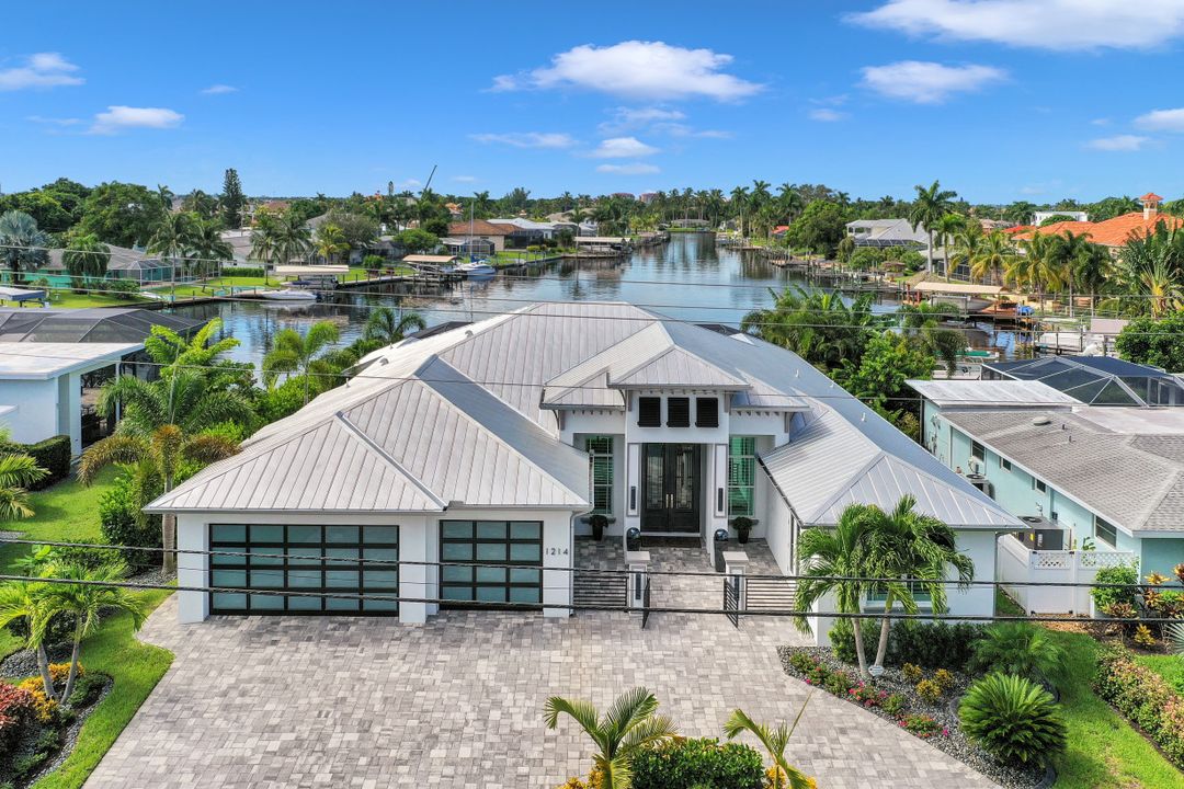 1214 El Dorado Pkwy E, Cape Coral, FL 33904