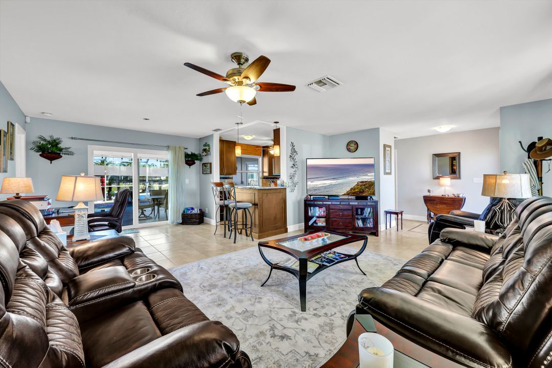 1229 SW 54th St, Cape Coral, FL 33914