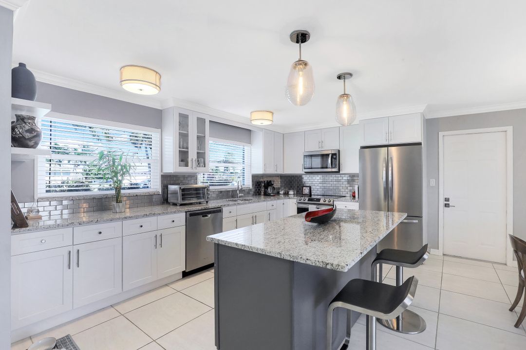 138 SE 40th St, Cape Coral, FL 33904