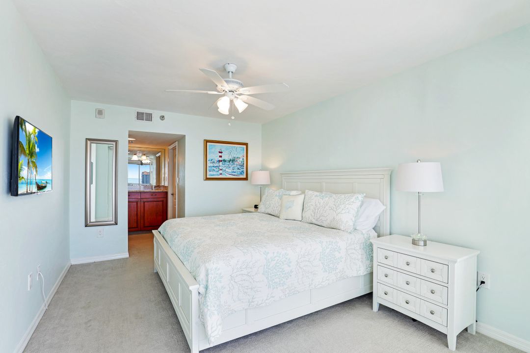 5501 Heron Point Dr #902, Naples, FL 34108