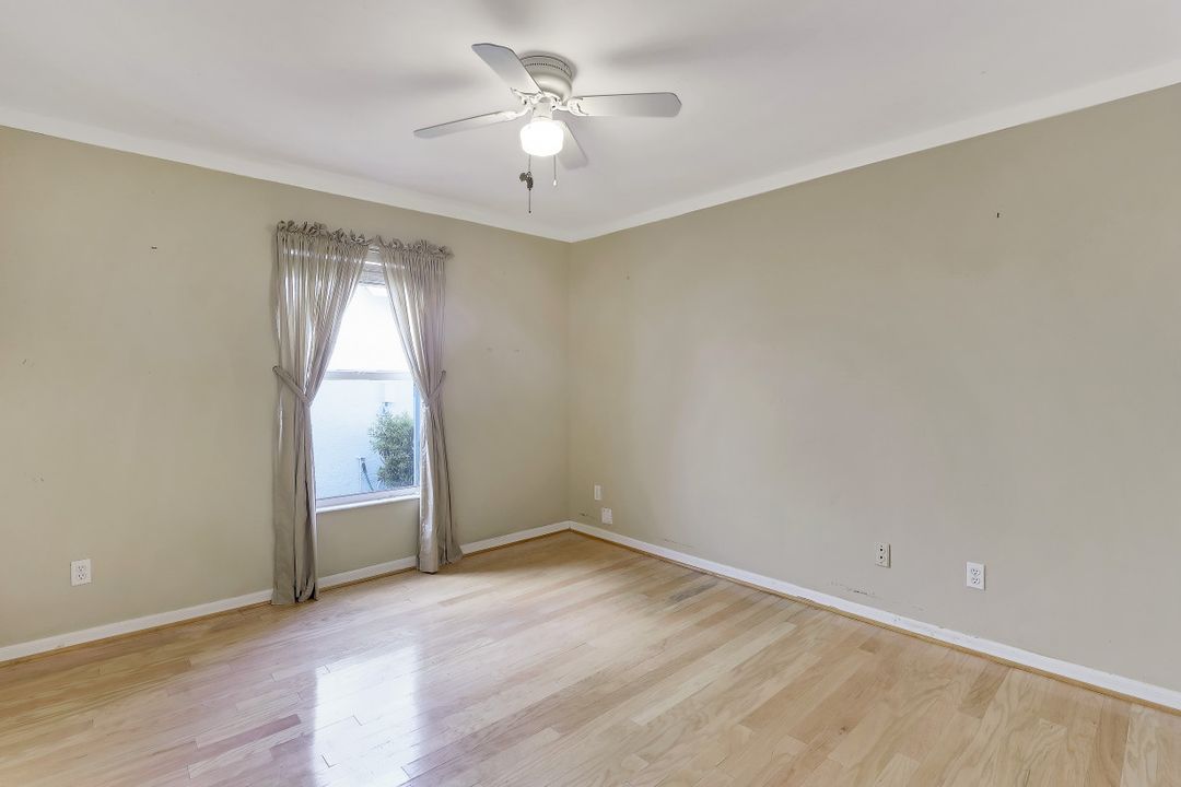 6133 Thresher Dr #402, Naples, FL 34112