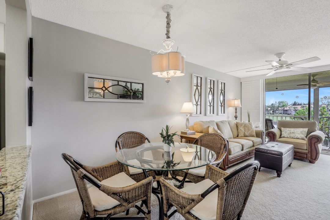 300 Forest Lakes Blvd #212, Naples, FL 34105