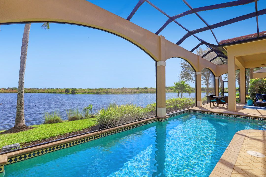 8516 Bellagio Dr, Naples, FL 34114