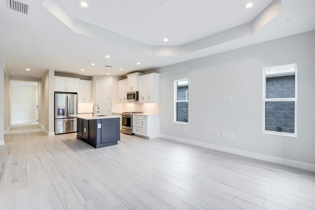 8794 Pigeon KY, Fort Myers, FL 33908