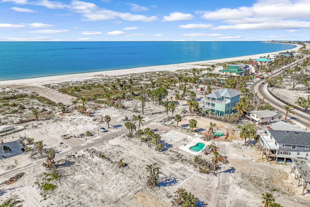 6053 Gulf Rd, Fort Myers Beach, FL 33931