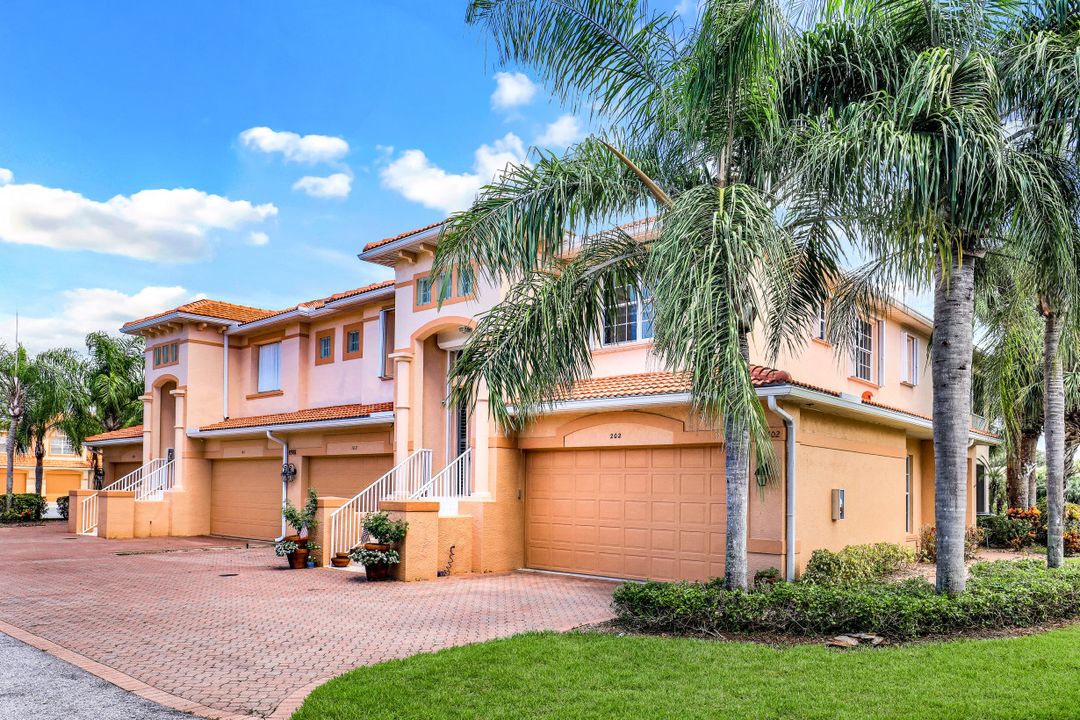 8981 Palmas Grandes Blvd #102, Bonita Springs, FL 34135