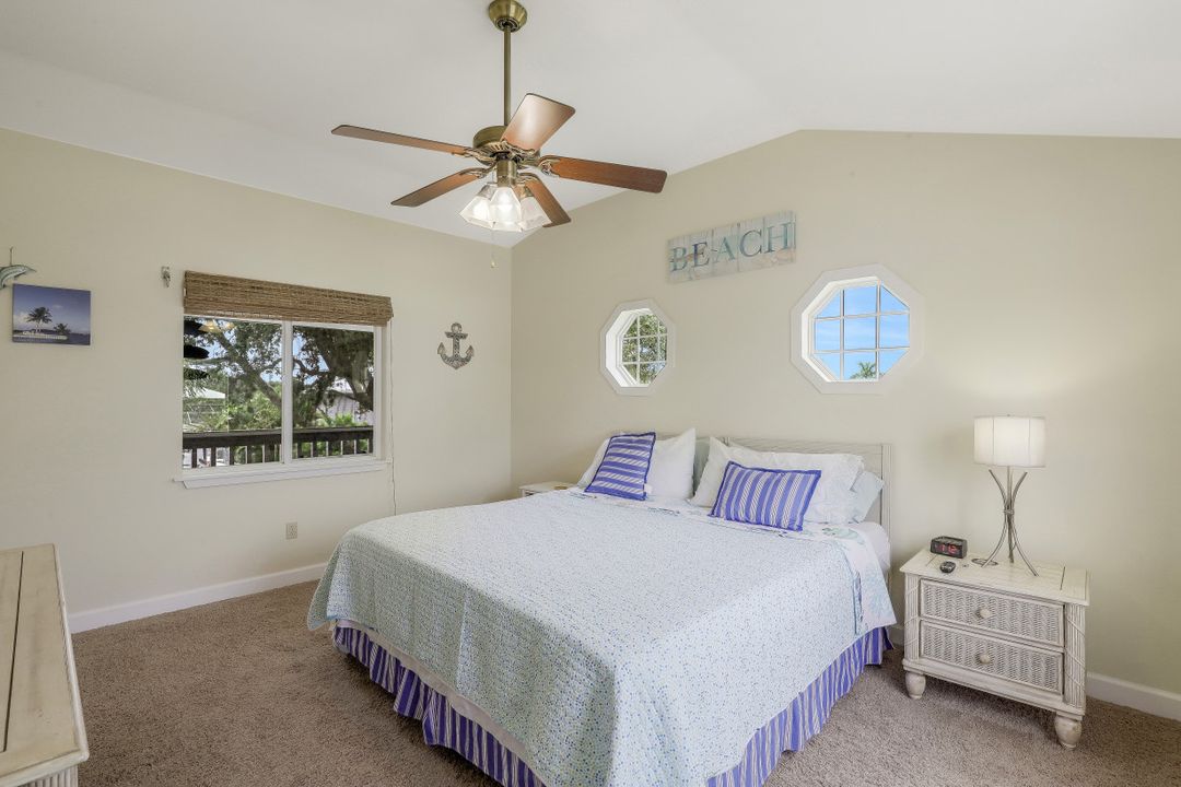 3668 Clipper Ln, Saint James City, FL 33956