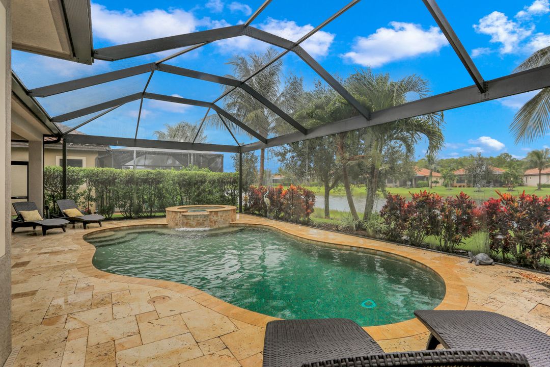 9104 Isla Bella Cir, Bonita Springs, FL 34135