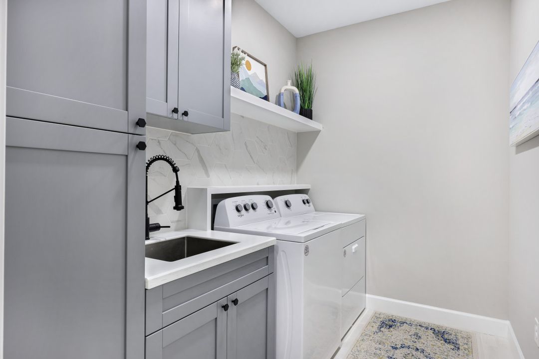 17624 Kinzie Ln, Estero, FL 33928