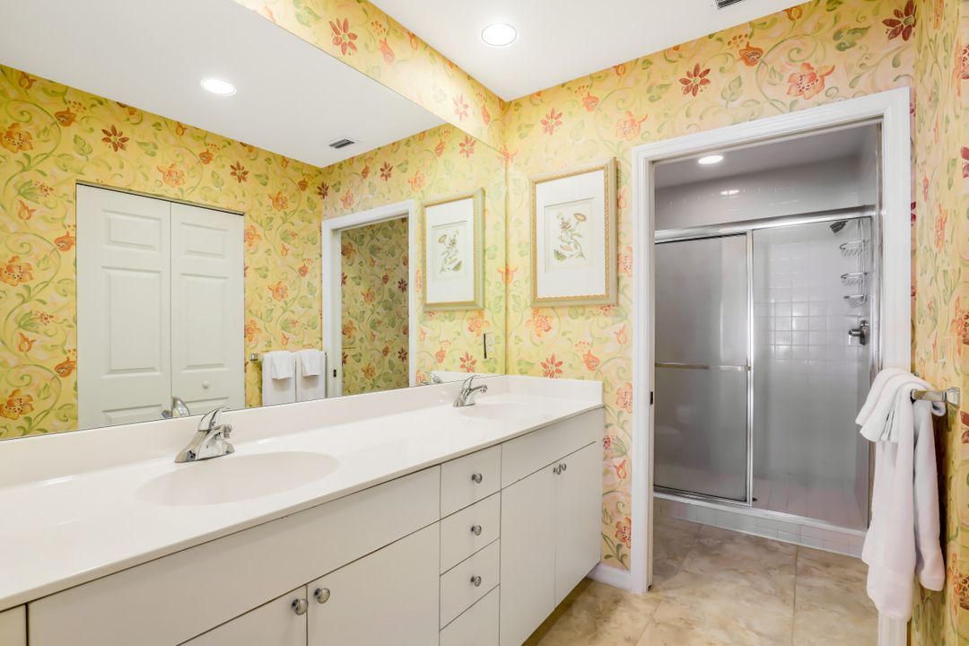 470 Launch Circle #603, Naples, FL 34108