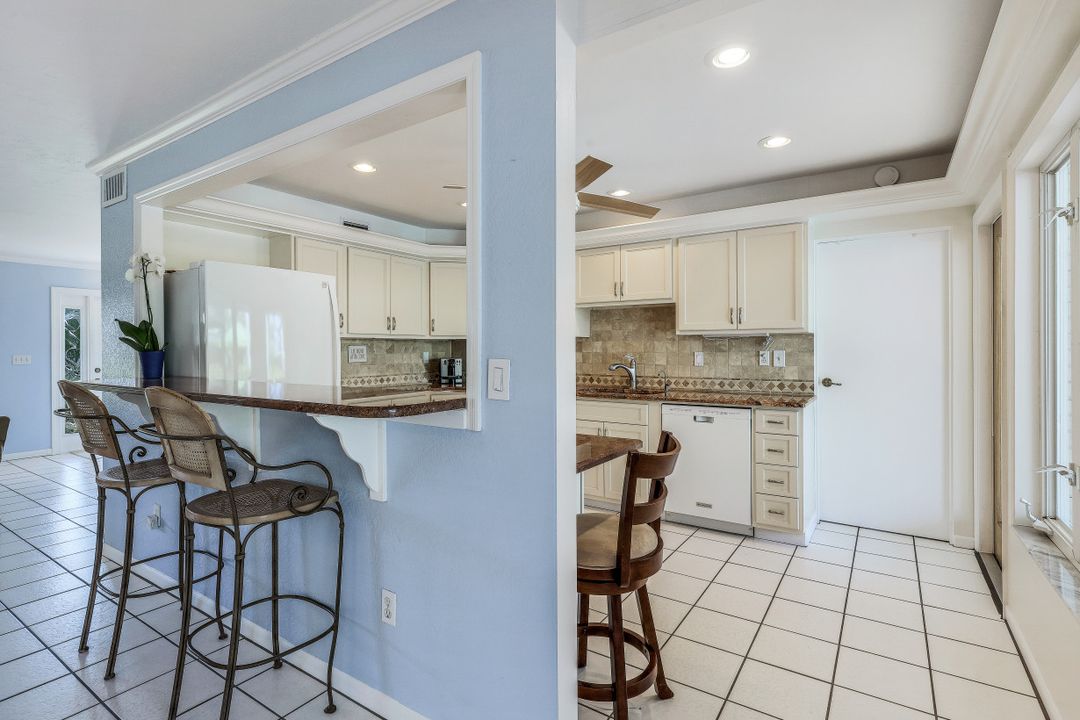 1135 26th Ave N, Naples, FL 34103