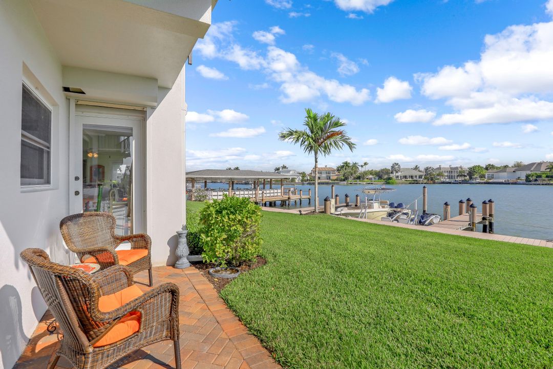 3400 Gulf Shore Blvd N #J-1, Naples, FL 34103