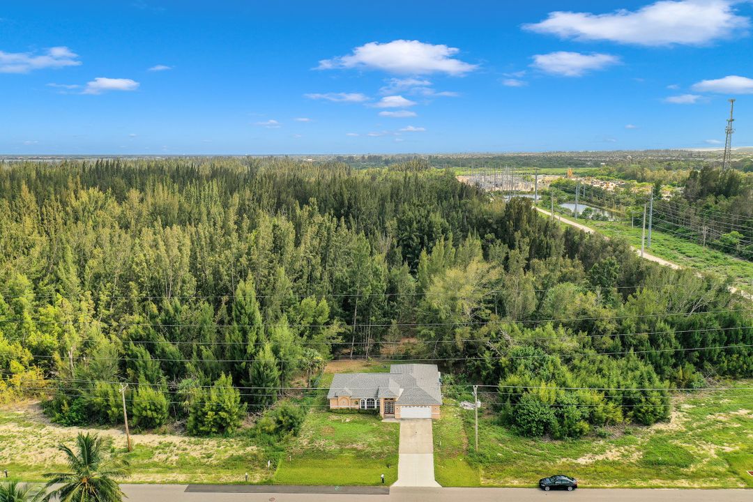 2254 SW 4th St, Cape Coral, FL 33991