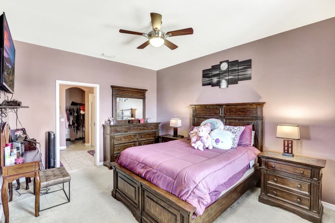 3216 SW 11th Ave, Cape Coral, FL 33914