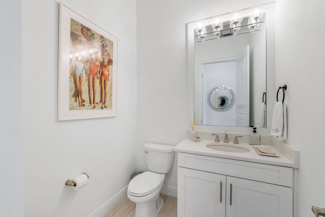 16374 Viansa Wy #302, Naples, FL 34110