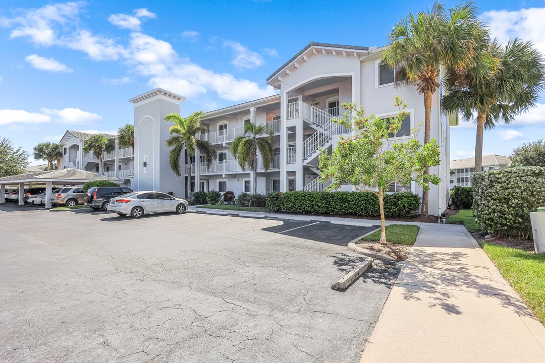 7822 Great Heron Way #206, Naples, FL 34104
