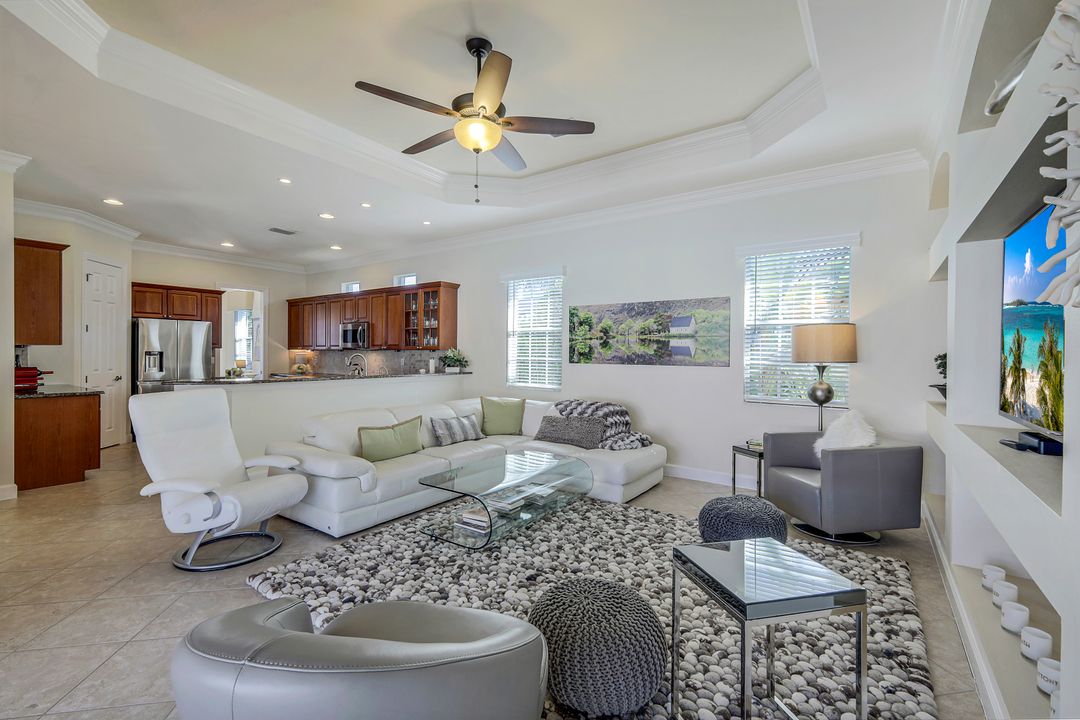 15835 Delasol Ln, Naples, FL 34110