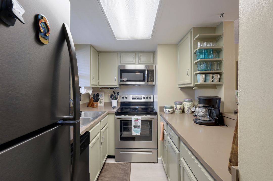 87 N Collier Blvd #J-23, Marco Island, FL 34145